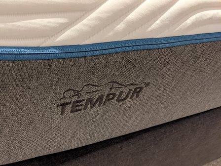 Tempur cloud mattress side view