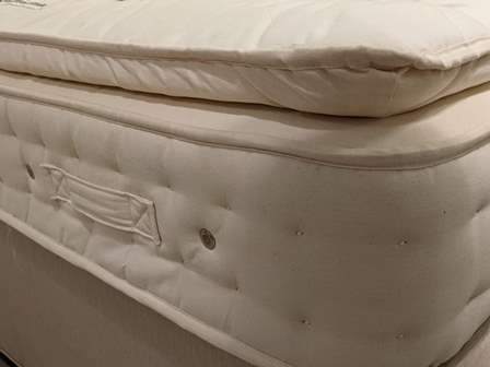 Hypnos Luxury Wool No 2 mattress with pocket springs and pillowtop layer